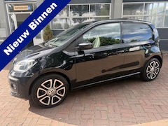Volkswagen Up! - 1.0 BMT high up Panodak 05-2018