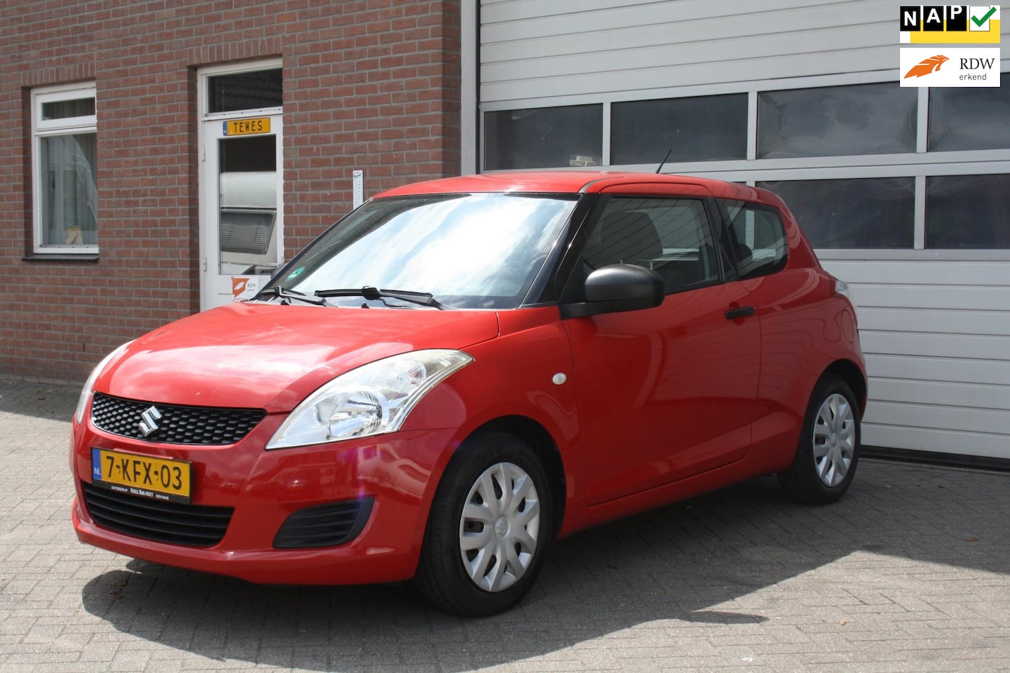 Suzuki Swift - 1.2 Base GARANTIE Nederlandse Auto, Dealer Onderhouden, Basis Uitvoering, Stuurbekrachtigi - AutoWereld.nl