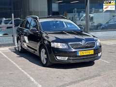 Skoda Octavia Combi - 1.2 TSI Greentech Ambition/Airco / trekhaak / NAP