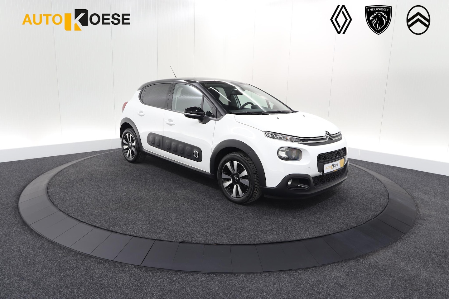 Citroën C3 - PureTech 110 EAT6 Feel Edition | Panoramadak | Apple Carplay | Parkeersensoren | 16 Inch L - AutoWereld.nl