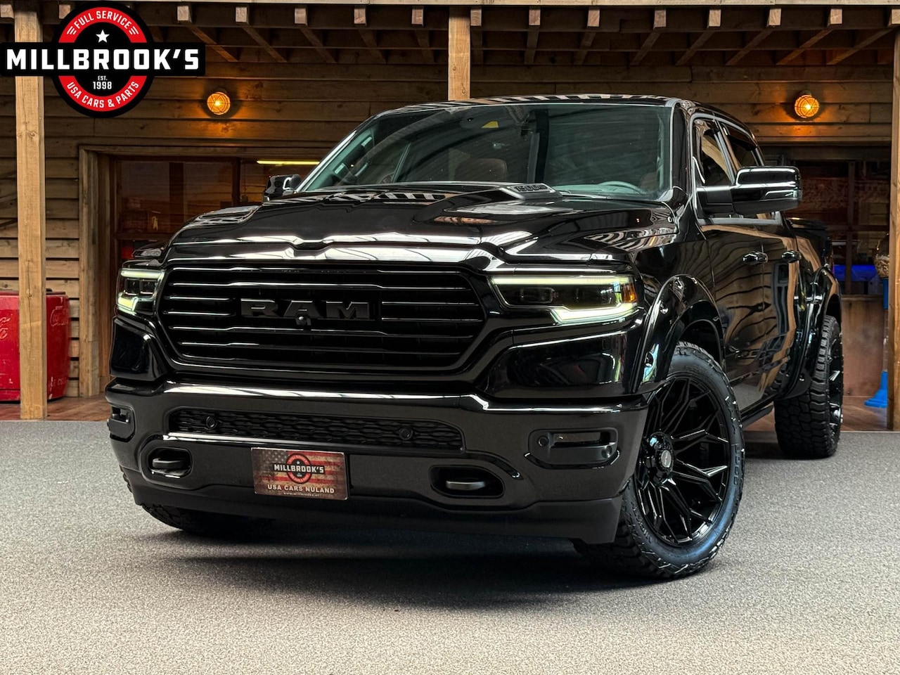 Dodge Ram 1500 - 5.7 V8 Limited Longhorn, Widebody, 4Play velgen, LPG, Luchtvering, adaptive cruisecontrol - AutoWereld.nl