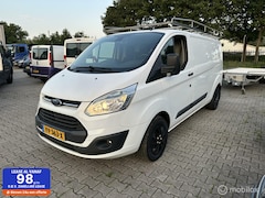 Ford Transit Custom - 330 2.2 TDCI L2H1 Ambiente