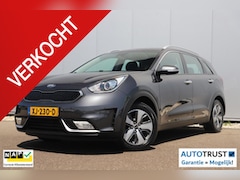 Kia Niro - 1.6 GDi Hybrid DynamicLine Trekhaak Navigatie Achteruitrijcamera Carplay Android Half Lede