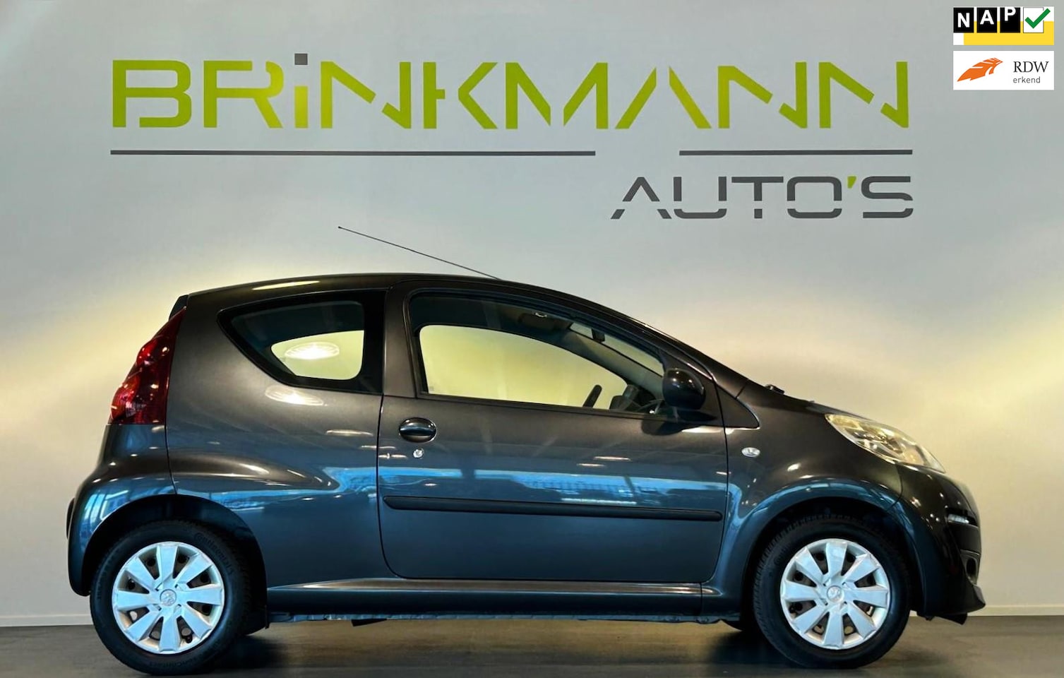 Peugeot 107 - 1.0 Active - Premium Pack - APK 6-'26. - AutoWereld.nl