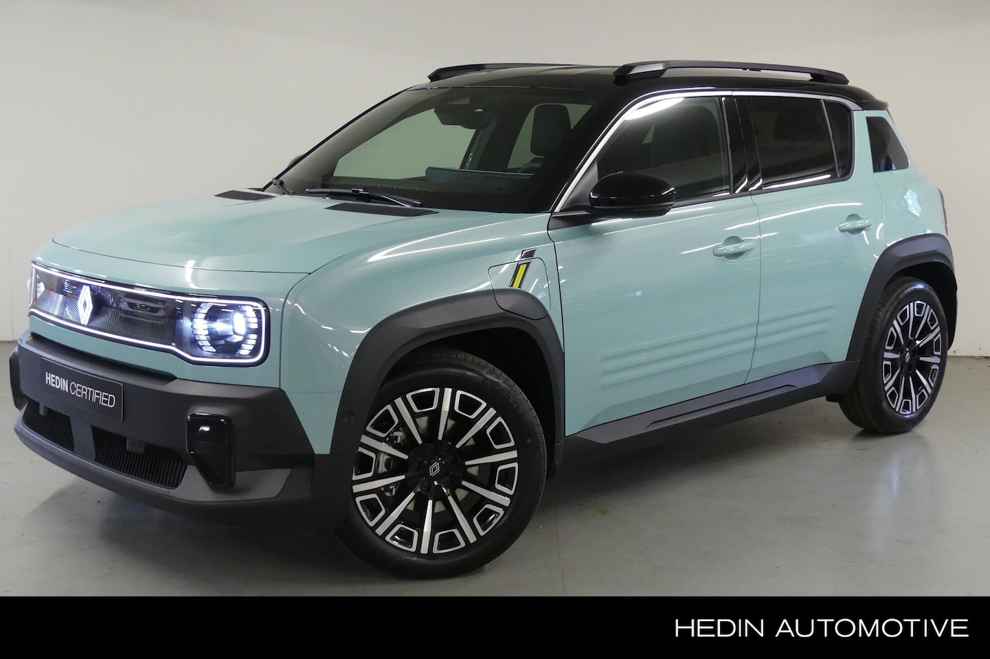 Renault 4 - Renault E-Tech electric comfort range iconic 52 kWh / Pack Advanced Driving Assist / - AutoWereld.nl