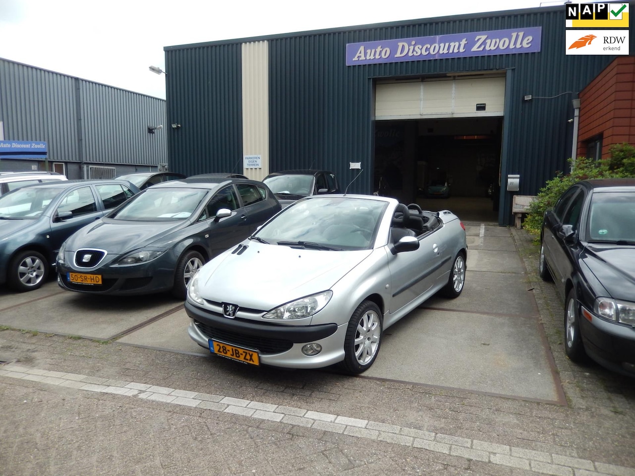 Peugeot 206 CC - 2.0-16V APK TOT 17-04-2026 - AutoWereld.nl