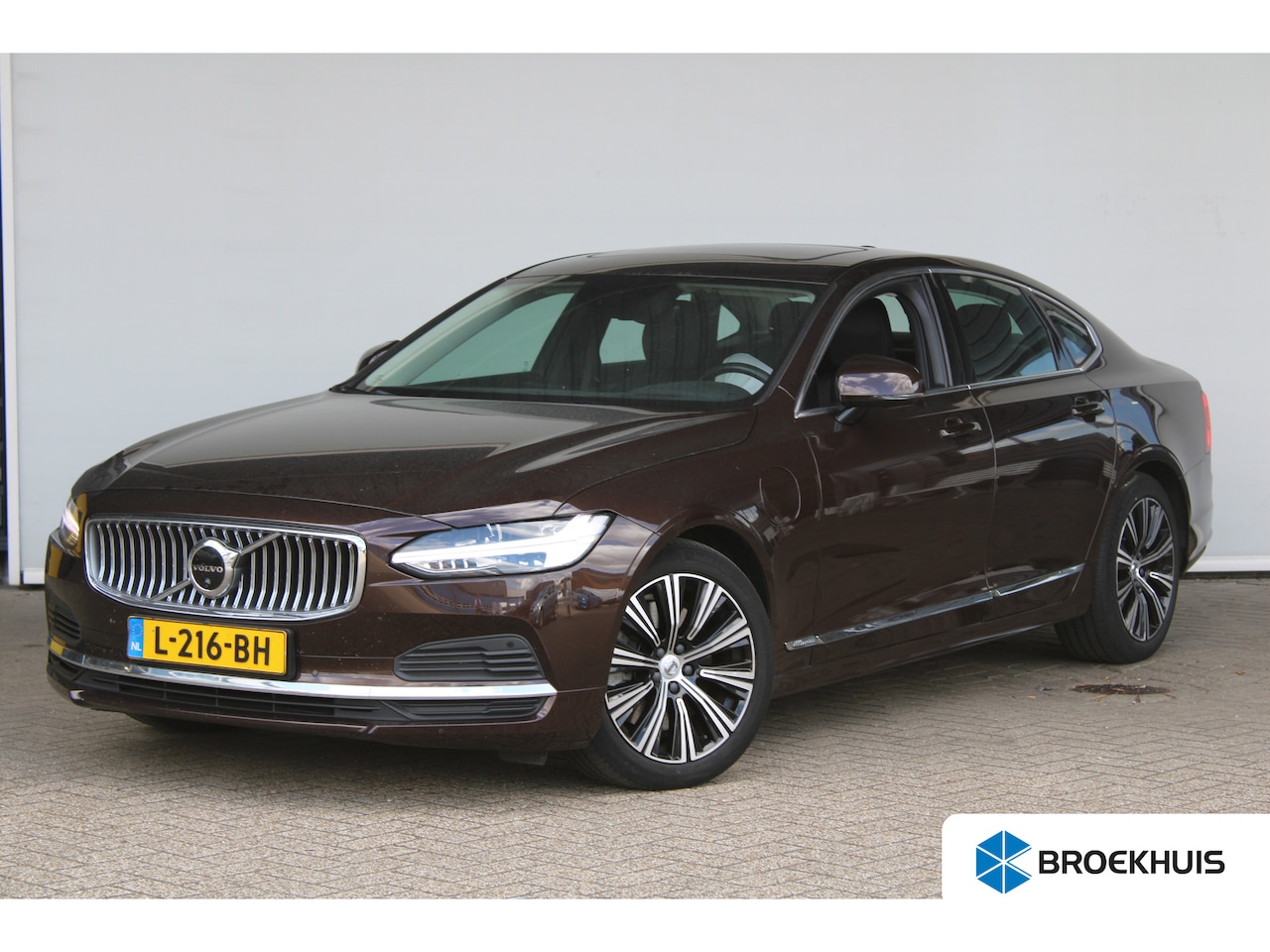 Volvo S90 - 2.0 T8 AWD Business Pro | Achteruitrijcamera | Apple Carplay/Android Auto|telefoonintegrat - AutoWereld.nl
