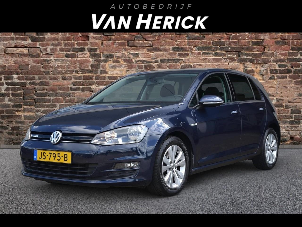 Volkswagen Golf - 1.0 TSI 115PK Connected Series 5 deurs | Camera | Cruise - AutoWereld.nl