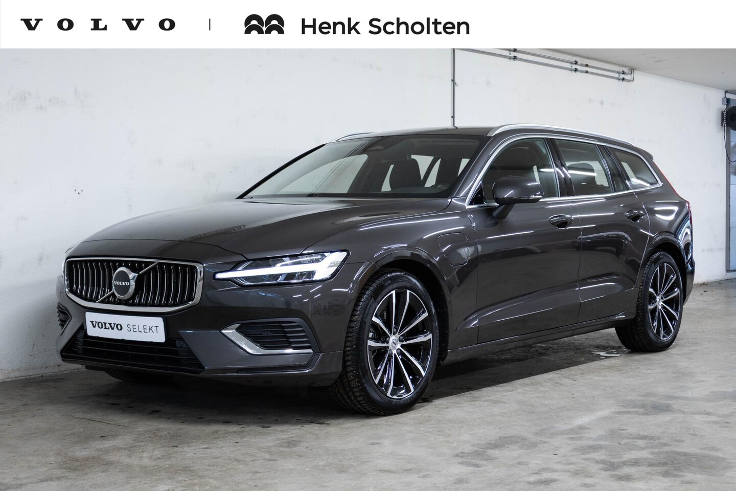 Volvo V60 - T6 Plug-in hybrid AWD Essential Edition - AutoWereld.nl