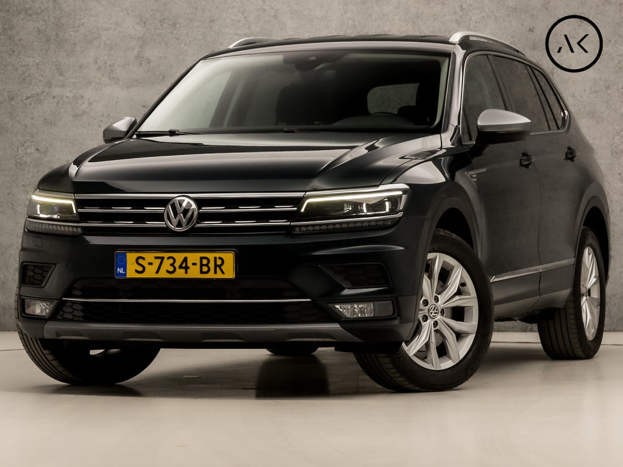 Volkswagen Tiguan Allspace - 2.0 TSI 4Motion Highline 7 Persoons 180Pk Automaat (VIRTUAL COCKPIT, APPLE CARPLAY, GROOT - AutoWereld.nl