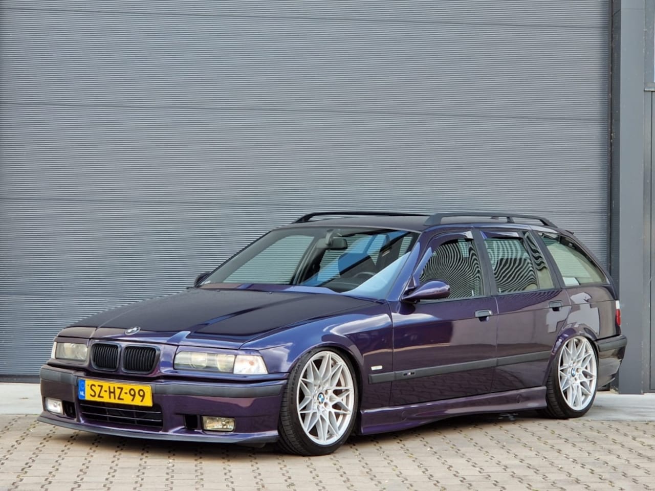 BMW 3-serie Touring - 323i Executive M3 Airride evenementen auto! - AutoWereld.nl