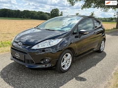 Ford Fiesta - 1.6 Sport AIRCO / PARKEERSENSOREN / NIEUWE APK