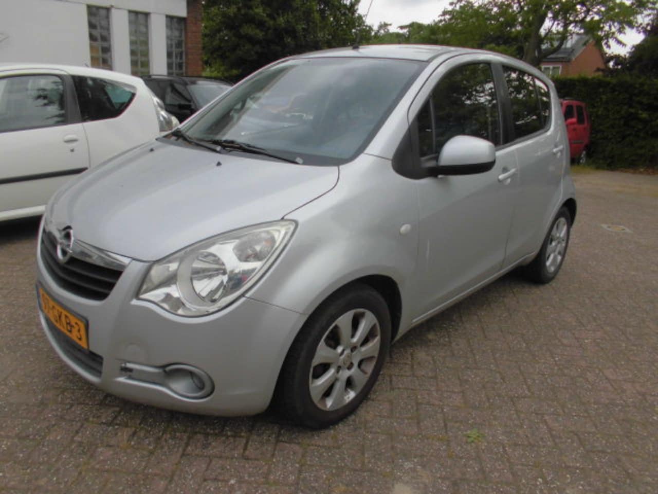Opel Agila - 1.2 Enjoy ondanks hoge km stand goede auto met nieuwe APK - AutoWereld.nl