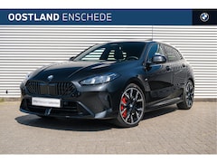 BMW 1-serie - 120 M Sport Automaat / Panoramadak / Sportstoelen / Adaptieve LED / M Adaptief onderstel /