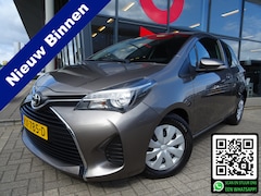 Toyota Yaris - 1.0 VVT-i Aspiration | 1E EIGENAAR | NAVIGATIE | CAMERA | VIERSEIZOENEN BANDEN | AIRCO |