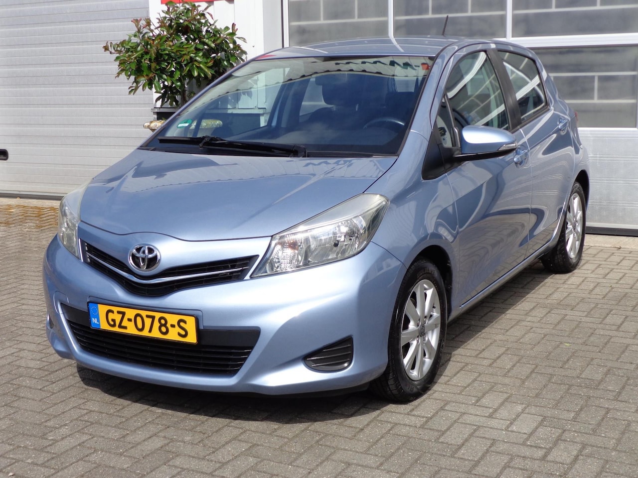 Toyota Yaris - 1.3 VVT-i Aspiration 1.3 VVT-i Aspiration 5 Deurs , Airco !! - AutoWereld.nl