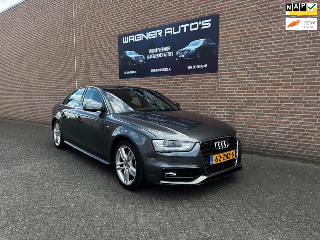 Audi A4 Limousine - 1.8 TFSI S Edition AUTOMAAT S LINE AIRCO NAVI CRUISECONTROL AFNEEMBARE TREKHAAK - AutoWereld.nl