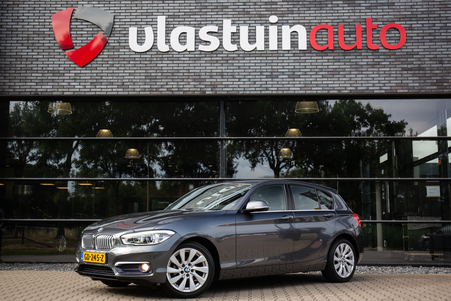 BMW 1-serie - 116i Urban Line 116i Urban Line , Led, Keyless, Stoelverwarming, Cruise, NAP - AutoWereld.nl