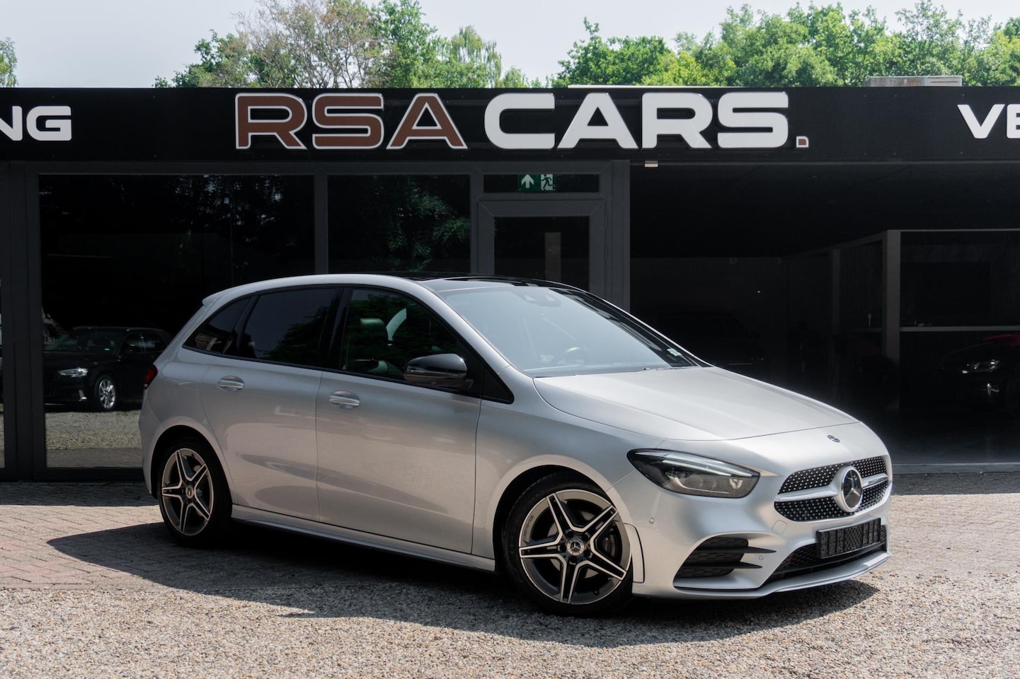 Mercedes-Benz B-klasse - 200 Premium Plus 200 Premium Plus - AutoWereld.nl