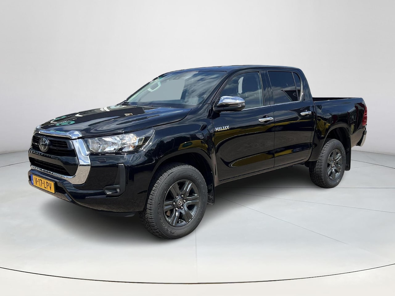 Toyota HiLux - 2.4 D-4D Double Cab Professional | Automaat | Navigatie | Stoelverwarming | Parkeersensore - AutoWereld.nl