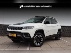 Jeep Compass - 4xe 240 Plug-in Hybrid Electric Trailhawk *Panoramadak * Leder & Memory Stoelventilatie en
