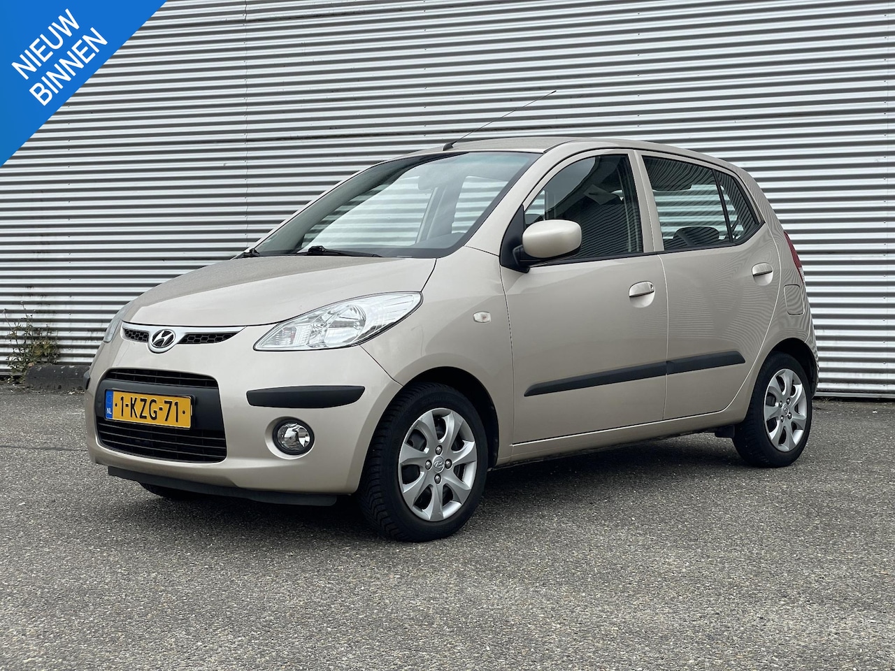 Hyundai i10 - 1.1 i-Catcher AUTOMAAT - AutoWereld.nl