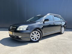 Toyota Avensis Wagon - 1.8 VVTi Linea Luna ECC TREKHAAK
