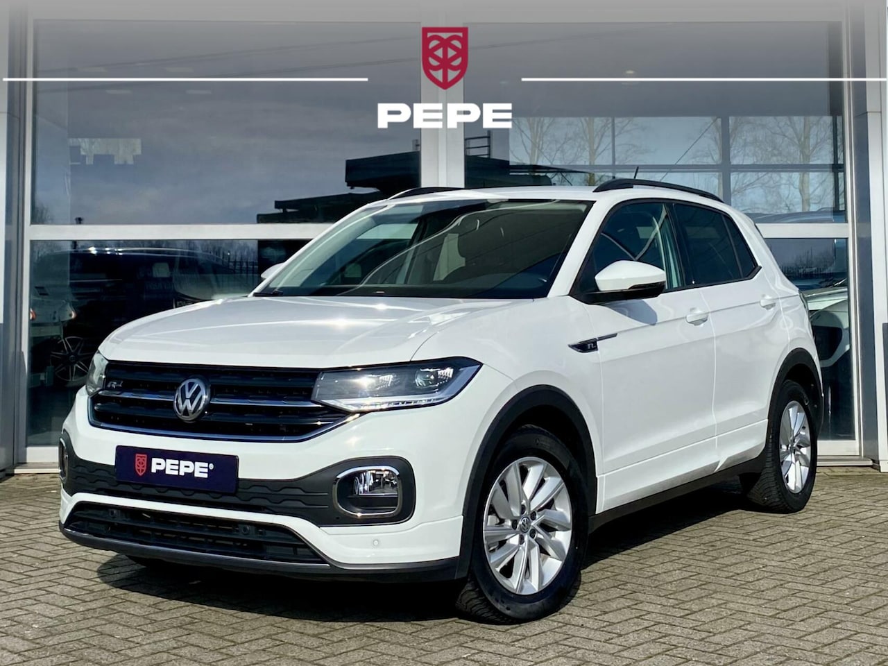 Volkswagen T-Cross - 1.0 TSI|R-Line|LED|ACC|AUT|NAV|DIGI - AutoWereld.nl