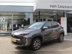 Toyota Yaris Cross - 1.5 HYBRID DYNAMIC ALL SEASONS STOELVERW NAVI CLIMA AD-CRUISE 17" LM-VELGEN PARK-SENSOREN
