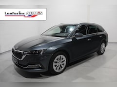 Skoda Octavia Combi - Style Octavia Style Navi Clima Adaptive cruise Chroompakket Apple Carplay Camera PDC sunse