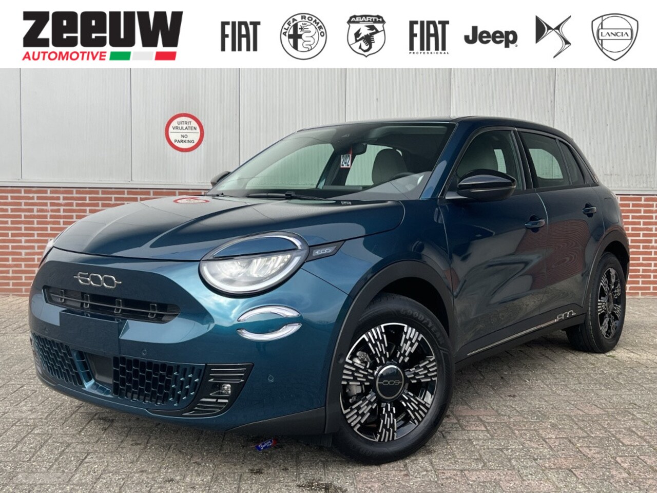 Fiat 600e - Urban 54 kWh | Pack Comfort | Pack Style | Camera | Carplay | 17 - AutoWereld.nl