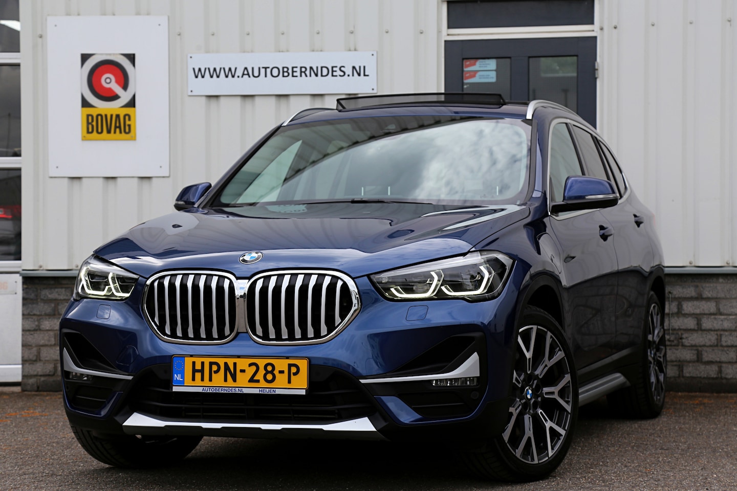 BMW X1 - xDrive25e Plug in hybrid PHEV*Perfect BMW Onderh.*Pano/ACC/HUD/Afneemb. Trekhaak/Sportlede - AutoWereld.nl