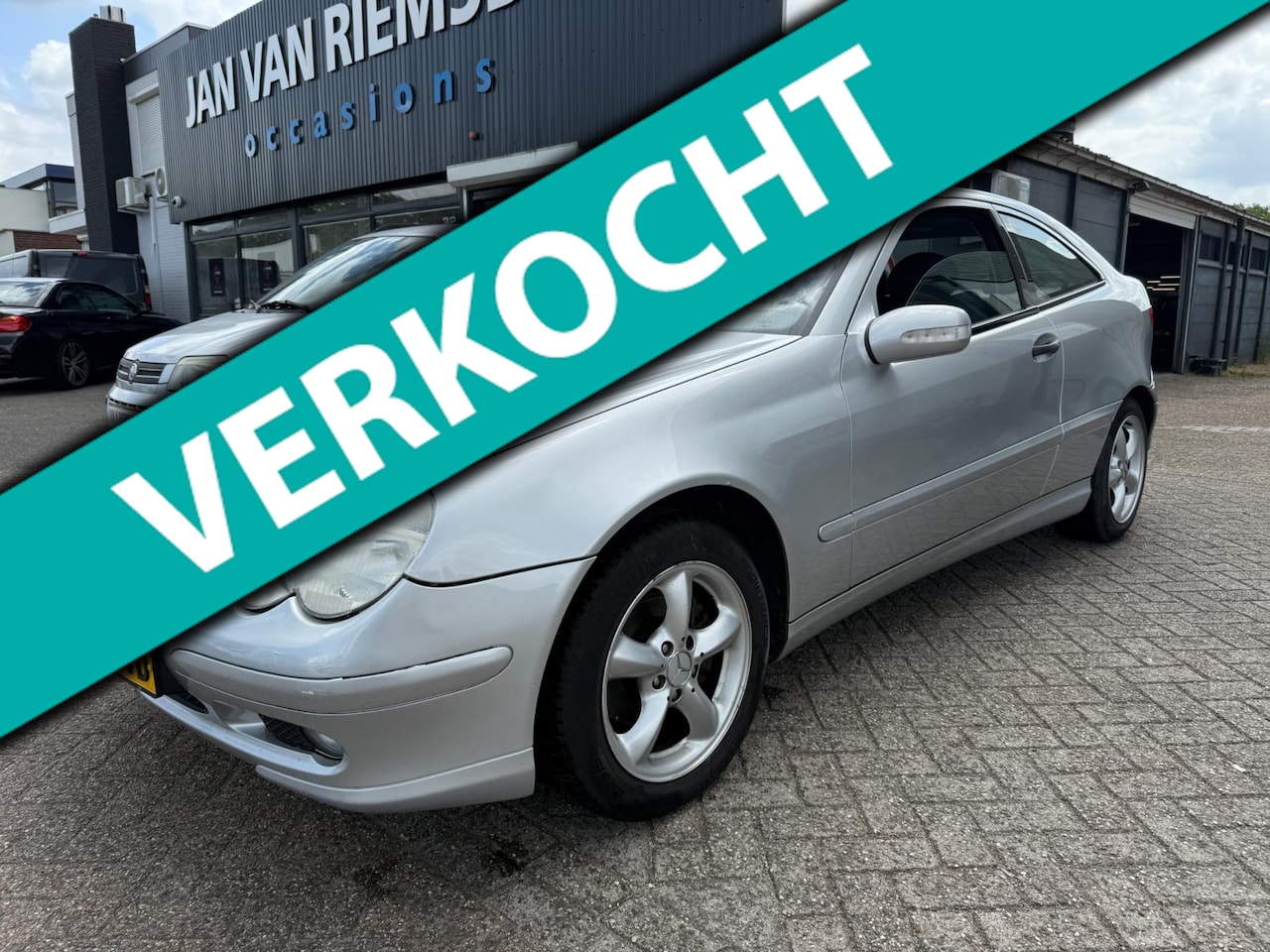 Mercedes-Benz C-klasse Sportcoupé - 180 Automaat Airco APK 15-7-2026 cruise LMV nette auto 139dkm NAP - AutoWereld.nl
