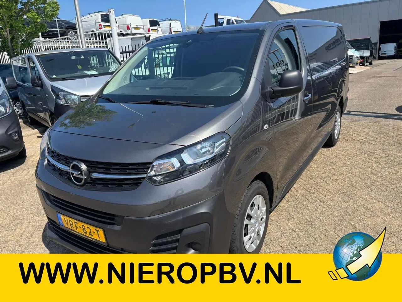 Opel Vivaro - l3 150pk automaat airco navigatie apple carplay 90000km marge - AutoWereld.nl