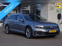 Volkswagen Passat Variant - 1.4 TSI PHEV GTE Business 360 camera trekhaak Ergo