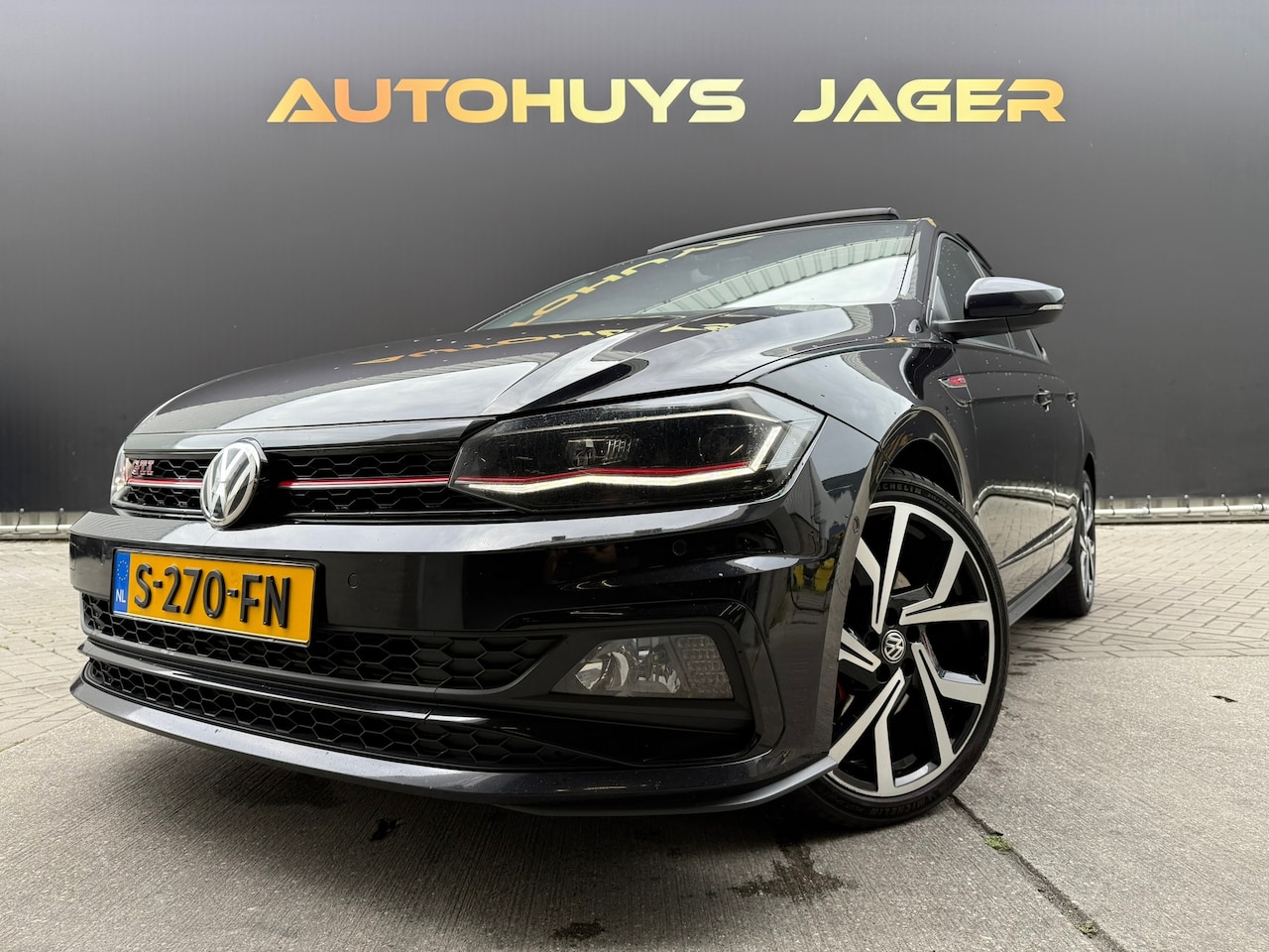 Volkswagen Polo - 2.0 TSI GTI|Pano|Virtual|Beats|Camera - AutoWereld.nl