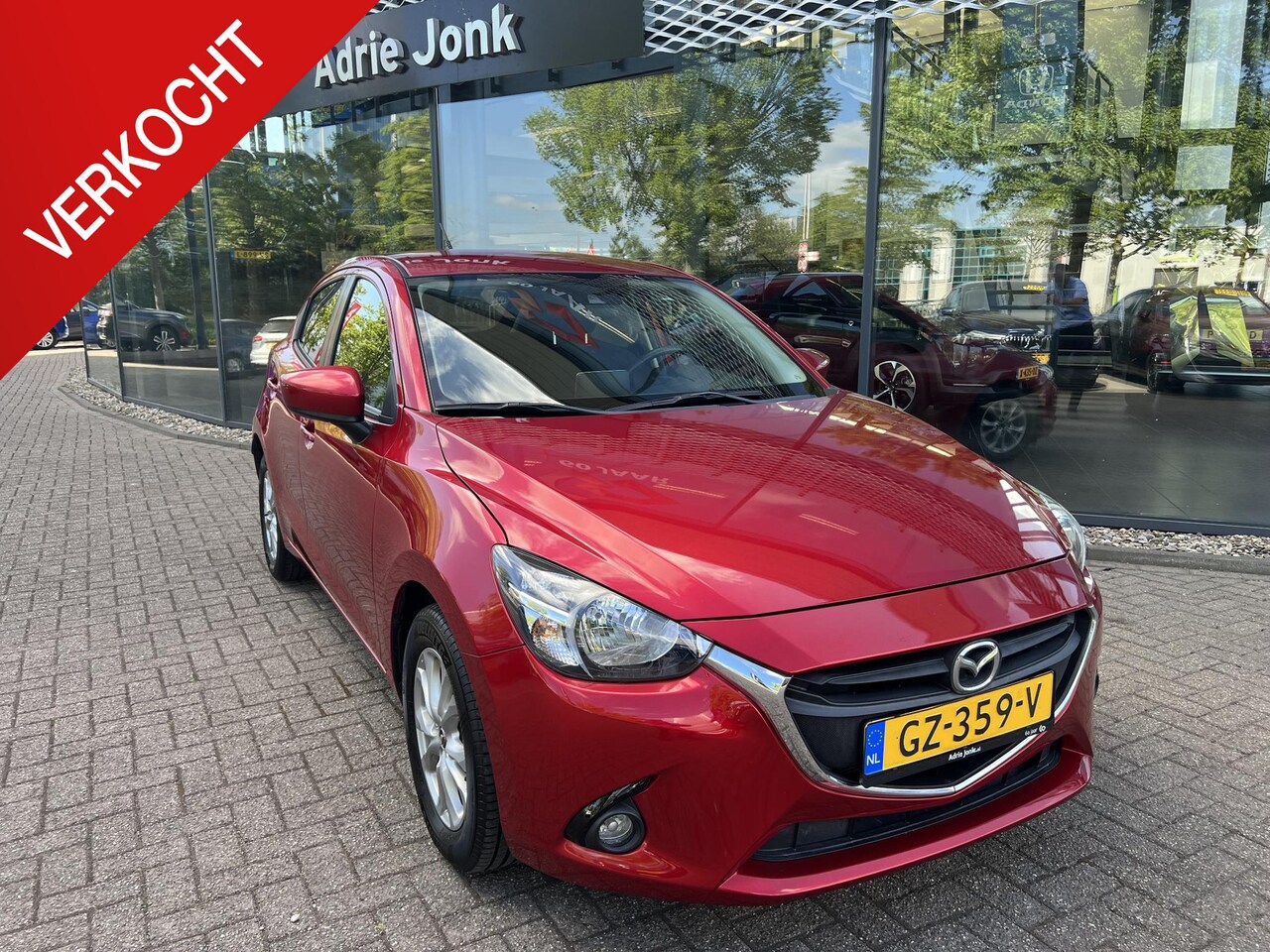 Mazda 2 - 1.5 Skyactiv-G Intro Edition | AIRCO | NAVIGATIE | CRUISE CONTROL | AUDIO | BLEUTOOTH | NE - AutoWereld.nl
