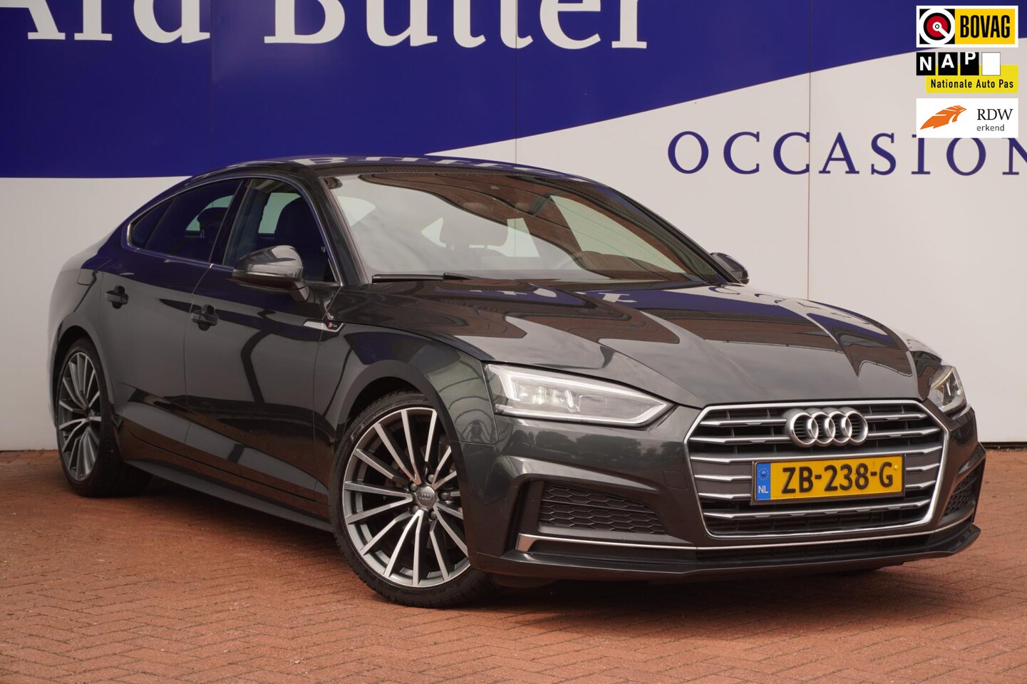 Audi A5 Sportback - 35 TFSI Sport S-line edition+led+Leder+Navigatie+19"Lmv+DAB+dodehoek-detectie+Smartphone = - AutoWereld.nl