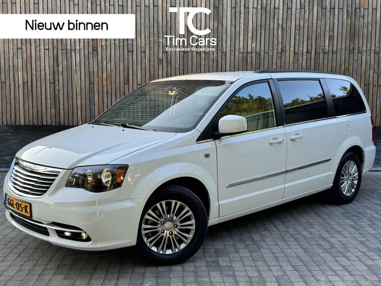 Chrysler Town and Country - 3.6 V6 - AutoWereld.nl