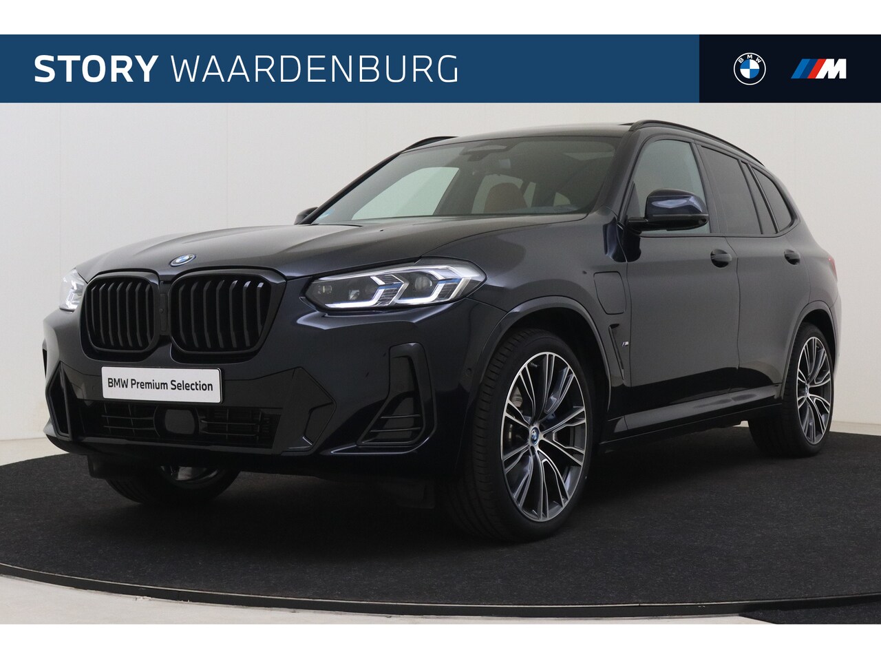 BMW X3 - xDrive30e M Sport Automaat / Panoramadak / Trekhaak / Sportstoelen / Stoelverwarming / Com - AutoWereld.nl
