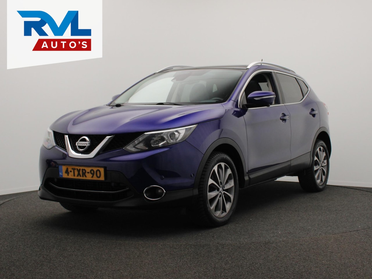 Nissan Qashqai - 1.6 dCi Tekna 4WD Pano/dak Trekhaak Origineel NL - AutoWereld.nl