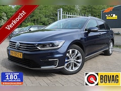 Volkswagen Passat Variant - 1.4 TSI GTE, TREKHAAK, CARPLAY, KEYLESS