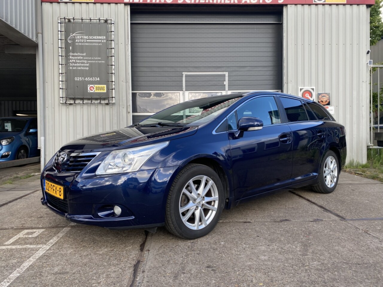 Toyota Avensis Wagon - 1.8 VVTi Business 1.8 VVTi Business - AutoWereld.nl