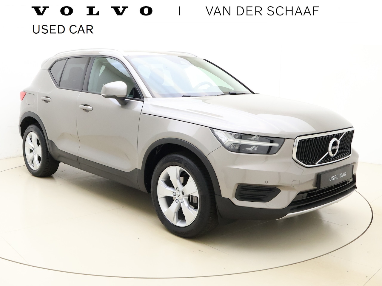 Volvo XC40 - T3 163pk Momentum Pro / Automaat / Trekhaak / Camera / Elektrische achterklep / Parkeer se - AutoWereld.nl