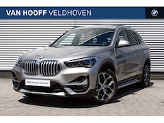 BMW X1 - xDrive25e xLine Automaat / Panoramadak / Trekhaak / Sportstoelen / Achteruitrijcamera / He