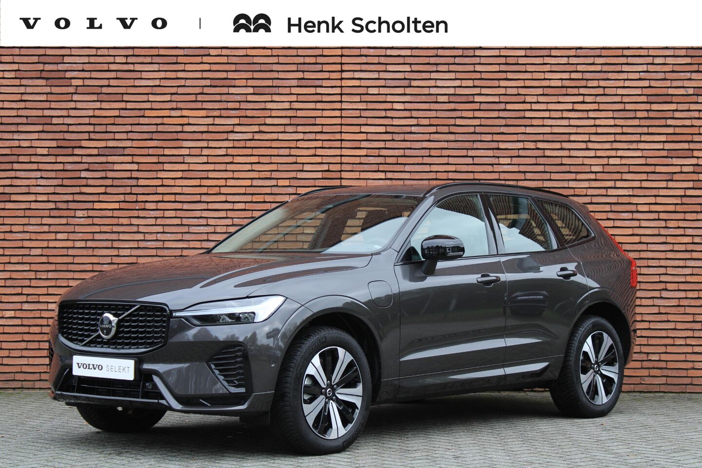 Volvo XC60 - T6 Automaat AWD Plus Dark | Panorama Dak | 19'' Lichtmetalen Velgen | Adaptieve Cruise Con - AutoWereld.nl