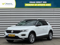 Volkswagen T-Roc - 1.5 TSI 150pk 7-DSG T-Roc Sport Trekhaak | Navigatie | Stoelverwarming |