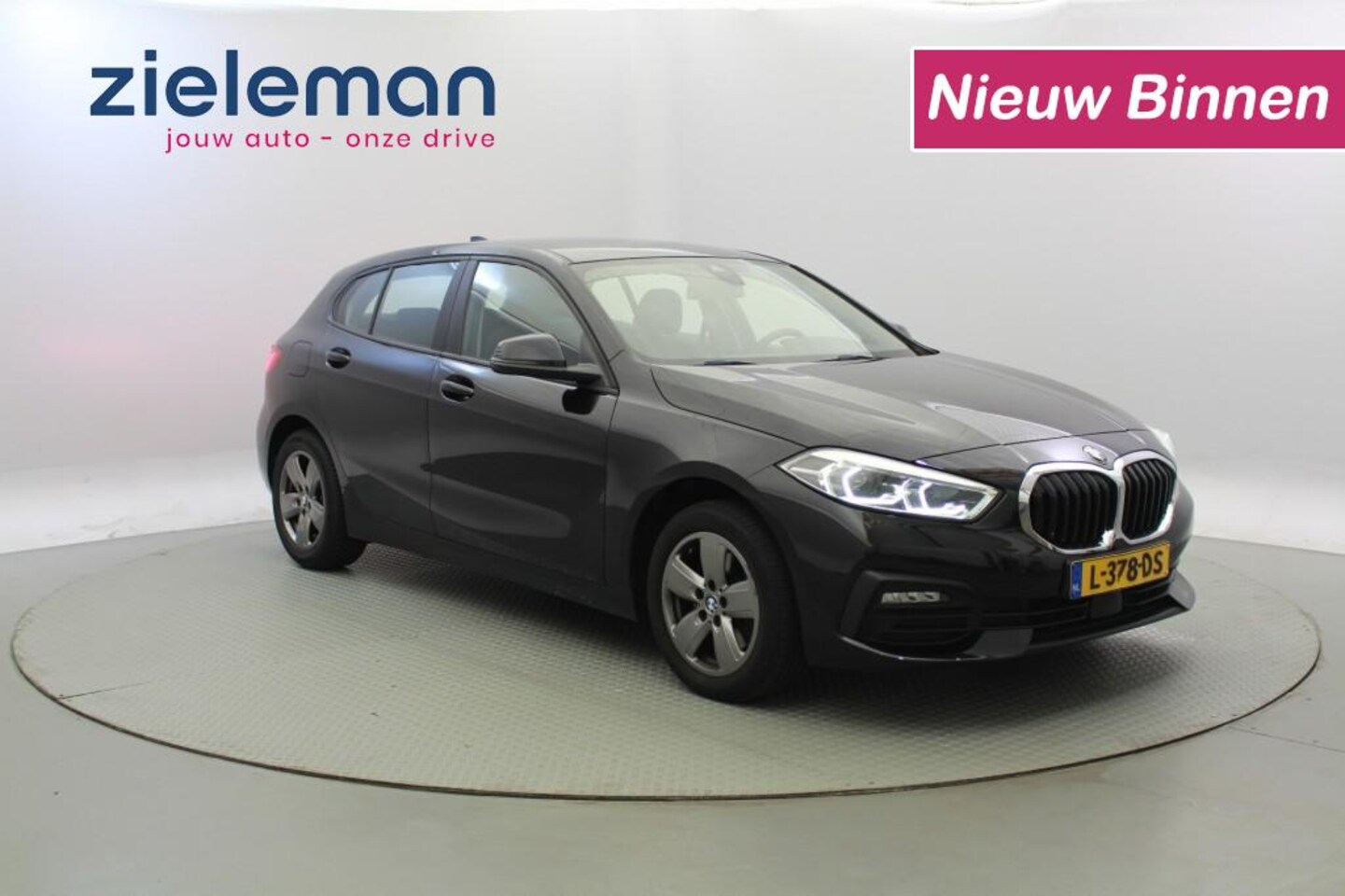 BMW 1-serie - 118i Automaat - Digitaal Cockpit, Cruise, Carplay - AutoWereld.nl