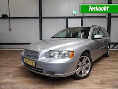 Volvo V70 - 2.4 D Summum automaat - leder - memory - navigatie - zeer nette