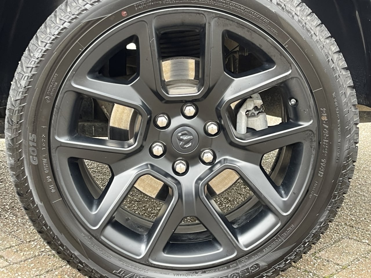 Dodge Ram Pick Up - 1500 4x4 Crew Cab Laramie Night LPG - AutoWereld.nl